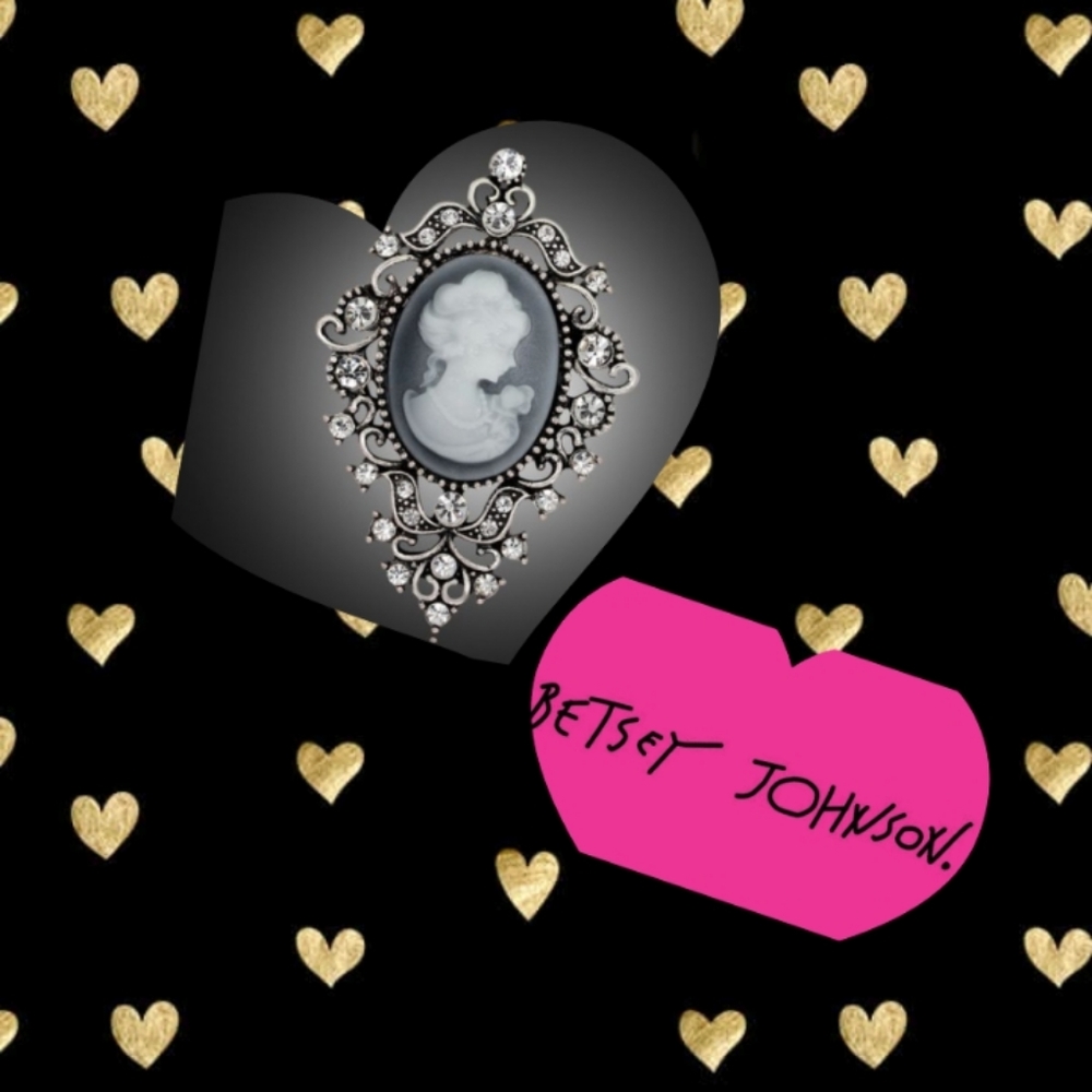 Betsey Johnson Cameo Brooch